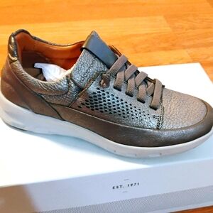 Women's ROCKPORT Brown Leather Sneakers Slip-ins size 6